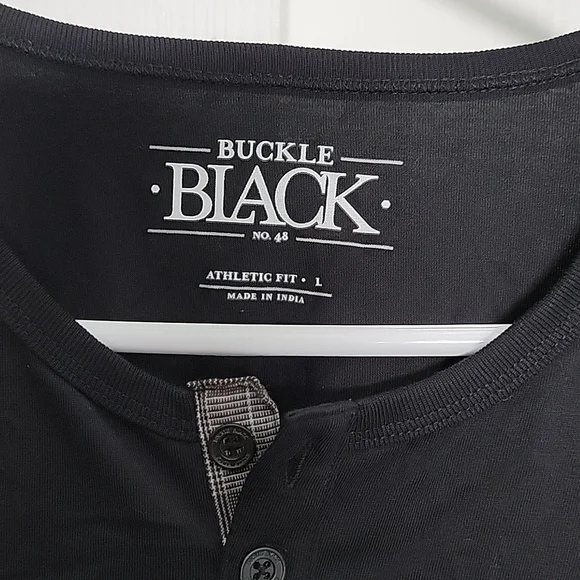 Buckle Black Plaid Accent Longsleeve Tee L - Picture 5 of 6